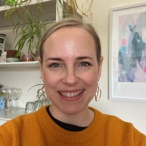 Meet your Posher, Lauren